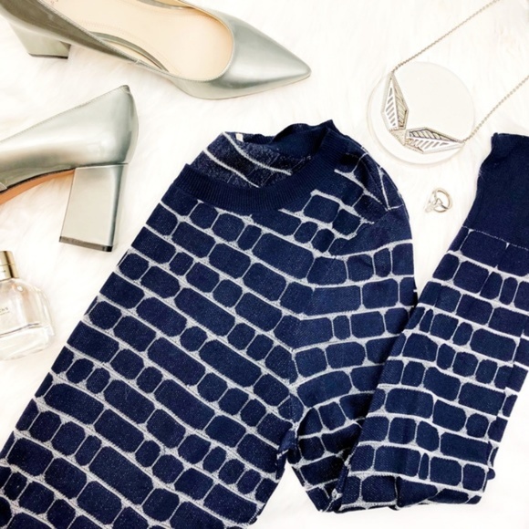 Caslon Sweaters - FINAL PRICE Navy Sheer Geo Print Light Sweater